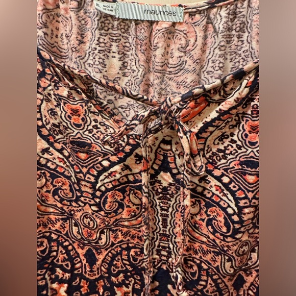 Cold shoulder top size xl - Picture 5 of 11